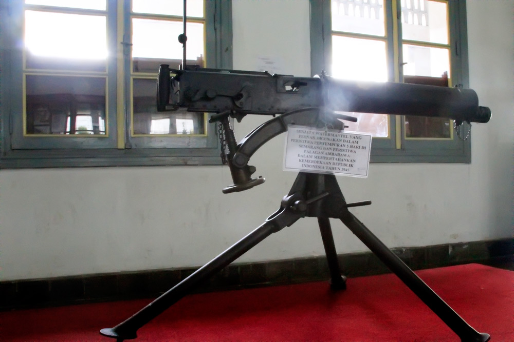 Koleksi senjata di Museum Mandala Bhakti