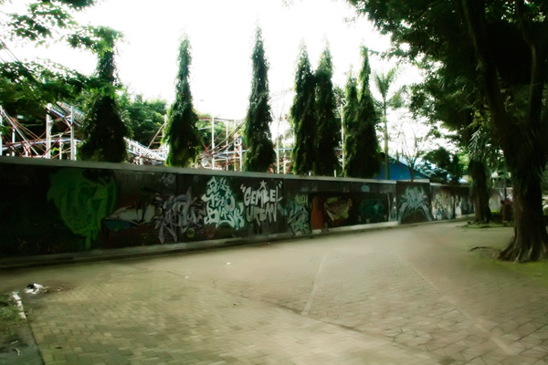 Seni grafiti dan mural di Taman Budaya Raden Saleh