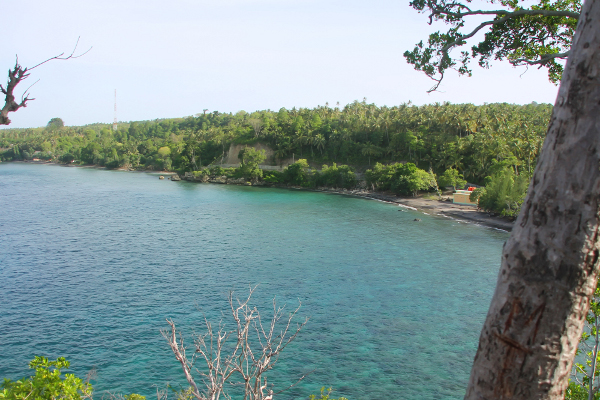 Pantai Anoi Itam berjarak sekitar 13 km dari Kota Sabang