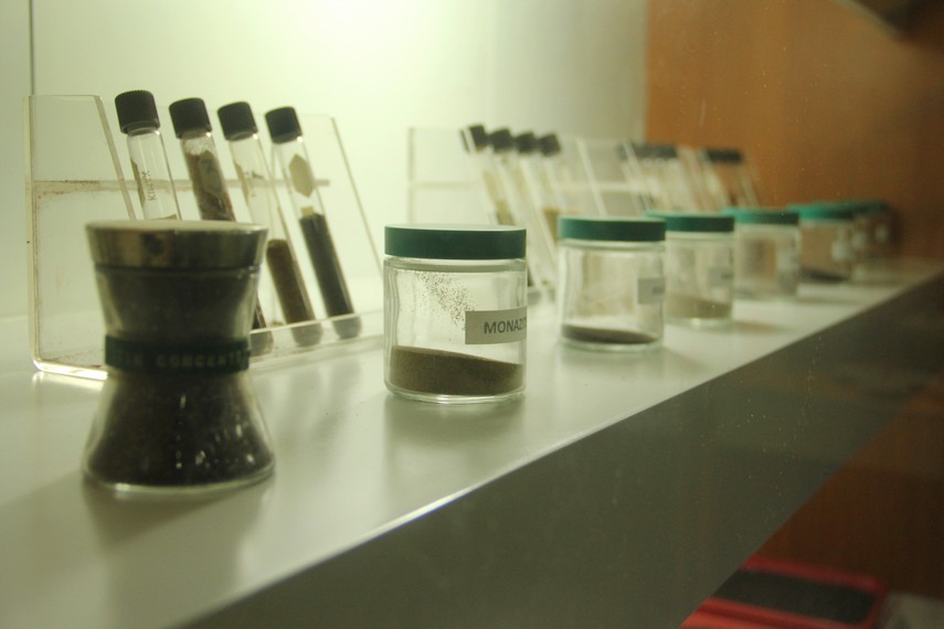 Biji-biji timah yang menjadi salah satu koleksi museum timah