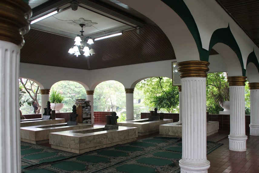 Makam Pangeran Jayakarta diresmikan pada tahun 1968 oleh Gurbernur DKI Ali Sadikin
