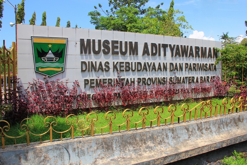 Museum Adityawarman dibangun sebagai pusat pelestarian benda bersejarah masyarakat Minangkabau