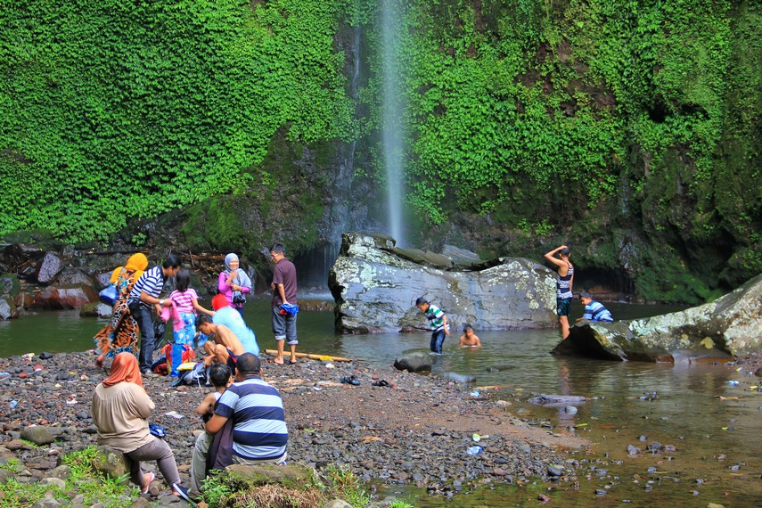 Curug Embun merupakan salah satu destinasi wisata alam favorit yang ada di Pagaralam, Sumatera Selatan