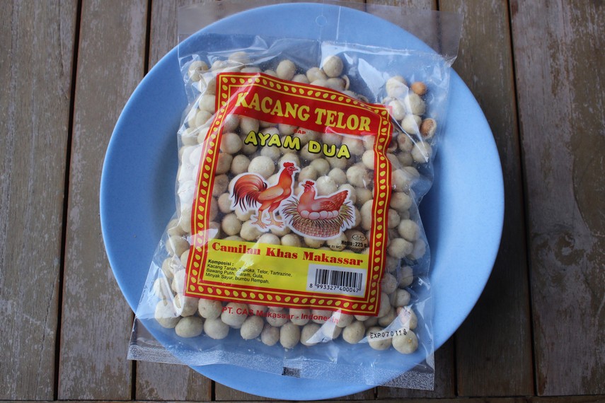 Selain kacang disko, Makassar memiliki satu jenis kacang lainnya yakni kacang telur