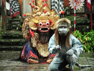 Tari Barong Keris Batubulan: Atraksi Ikonik Bali yang Memukau