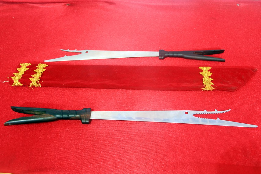 Pedang bara Sangihe dahulu dikenal sebagai salah satu senjata yang digunakan oleh salah satu Pahlawan Sulawesi Utara bernama Hengkeng U Nang