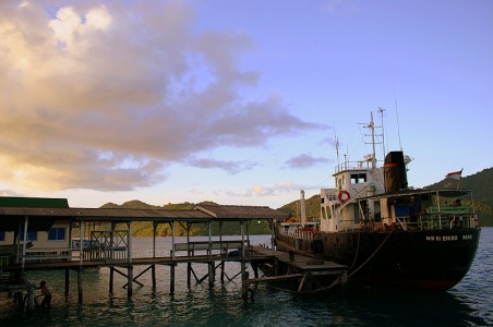 Kapal Cargo milik salah satu pengusaha ikan di Pulau Antang