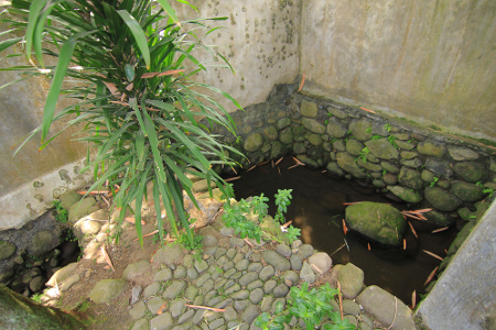 Air dari Situs Sumur Sri Baginda Jalatunda konon mampu menyembuhkan berbagai penyakit