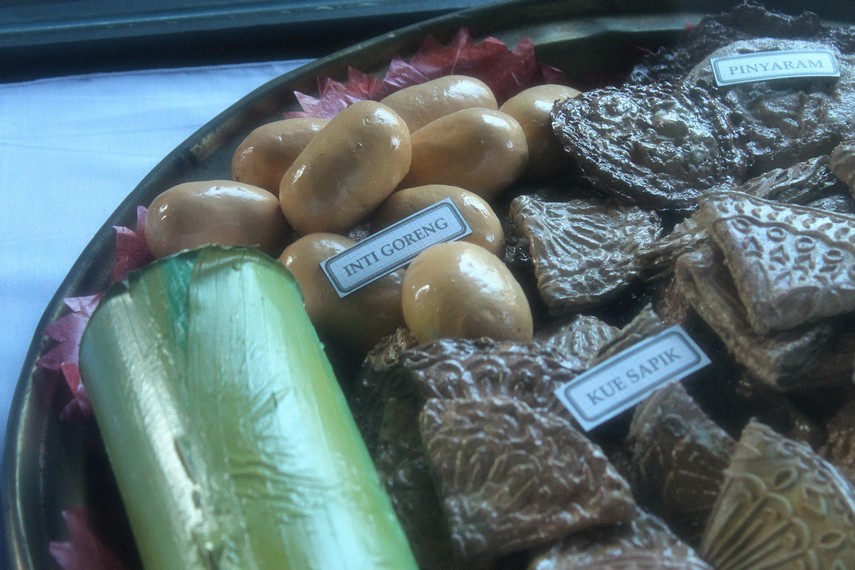 Beberapa replika makanan khas asal Minangkabau dapat kita saksikan di Museum Adityawarman
