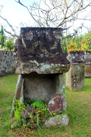 Kemunculan Waruga kemudian terus berkembang di berbagai daerah di Sulawesi Utara hingga awal abad ke-20 Masehi