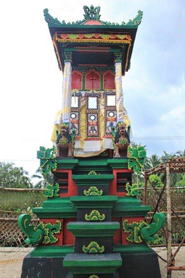 Oleh masyarakat sekitar, Kampung Bali juga biasa disebut Desa Balitung
