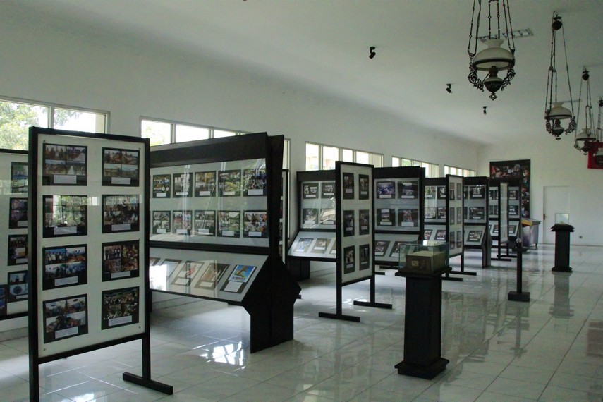 Berbagai dokumentasi pemecahan rekor Museum Rekor Dunia Indonesia