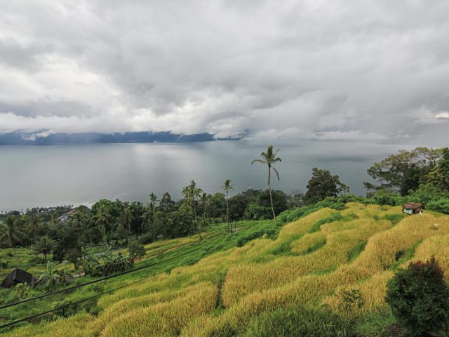 Danau Maninjau, Danau Legendaris di Jantung Agam