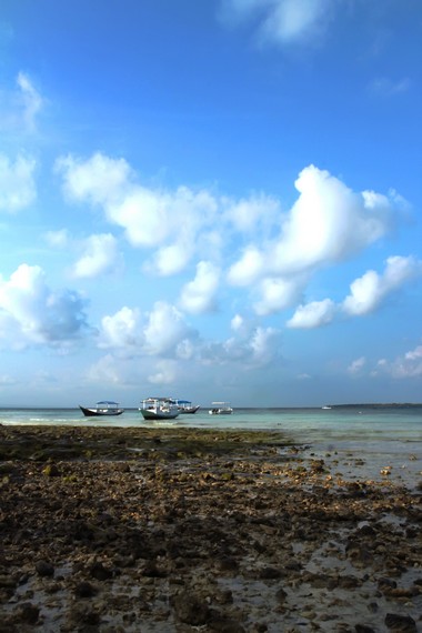 Eksotika Pantai Tanjung Bira yang terletak di Desa Bira, Kecamatan Bonto, Kabupaten Bulukumba