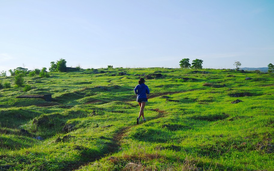 Hamparan padang savananya dapat digunakan sebagai tempat untuk jogging dan berolahraga