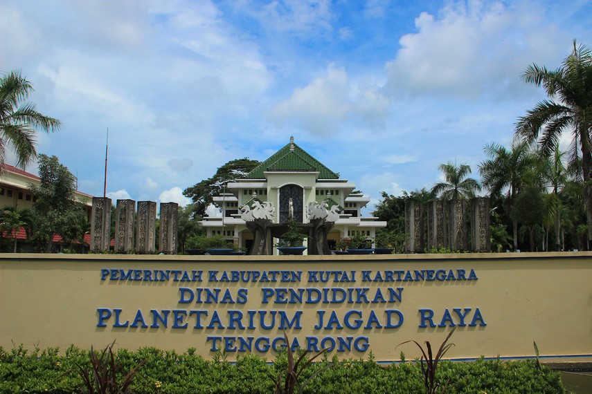 Planetarium Tenggarong merupakan planetarium ketiga di Indonesia setelah Jakarta dan Kalimantan Timur
