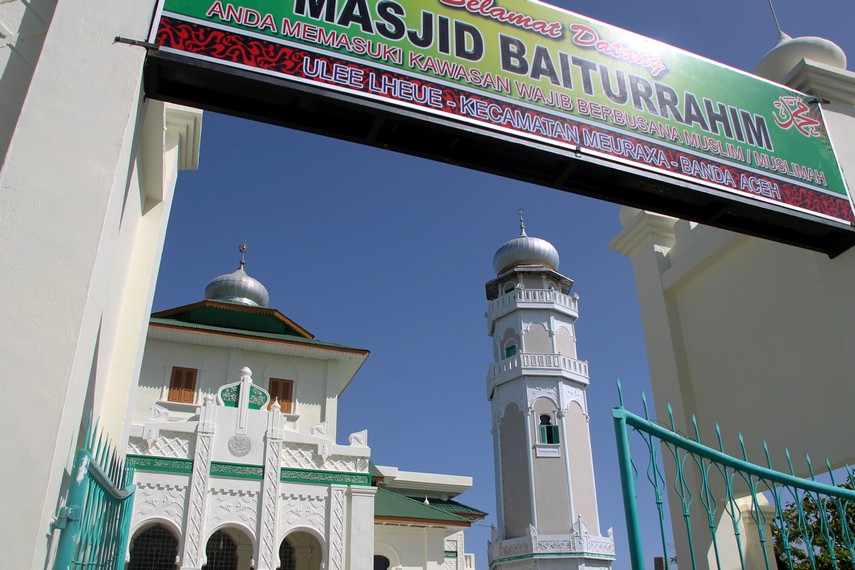 Kisah selamatnya Masjid Baiturrahim menarik perhatian banyak pihak dari berbagai belahan dunia