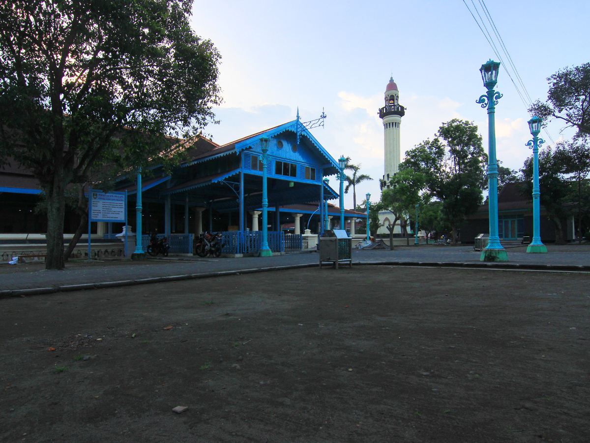 Masjid_Agung_Surakarta_1200.jpg