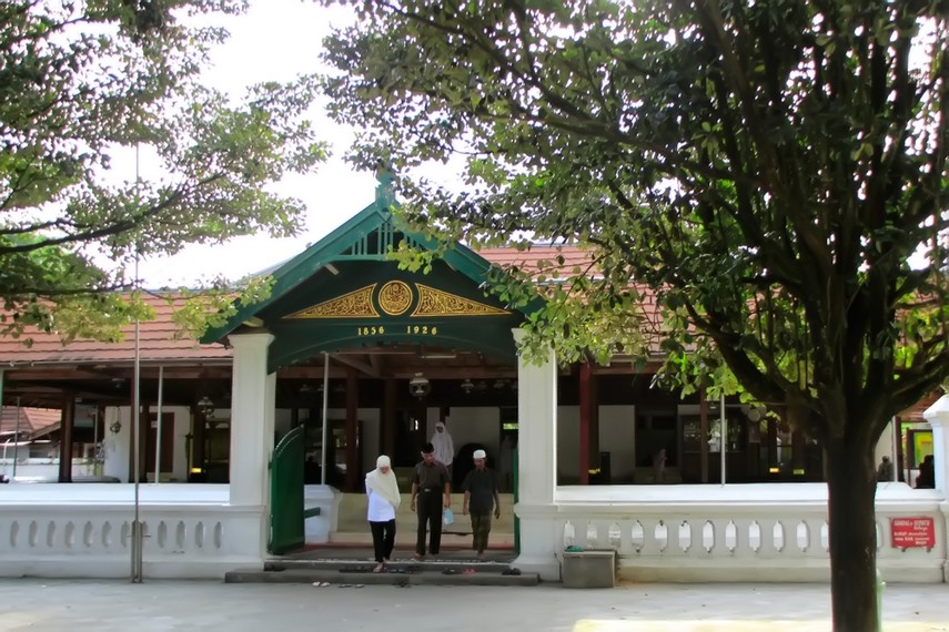 Masjid Mataram Kotagede didirikan oleh Sultan sekitar tahun 1640