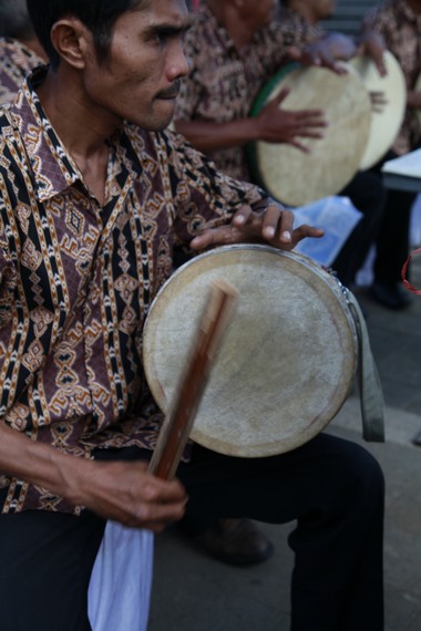 Musik Sawat yang kental dengan nada-nada khas Melayu