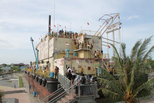 Monumen PLTD Apung, Saksi Bisu Kedahsyatan Tsunami Aceh