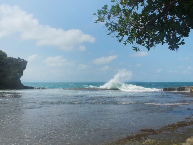 Pantai Madasari, Lokasi Pilihan untuk Berkemah di Pesisir Ciamis