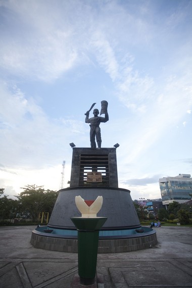 Patung Pattimura yang menjadi simbol pahlawan Maluku