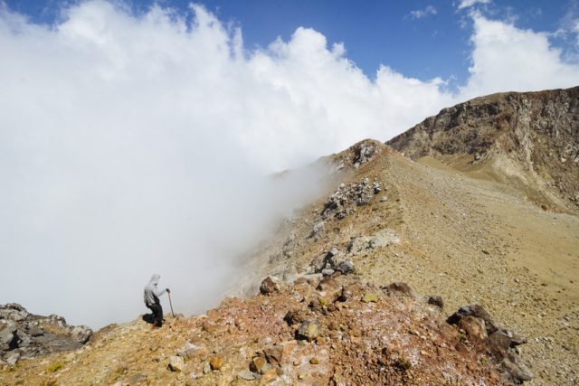 Pendakian dapat dimulai dari Posko Pengamatan Gunung Egon atau dari Desa Blidit