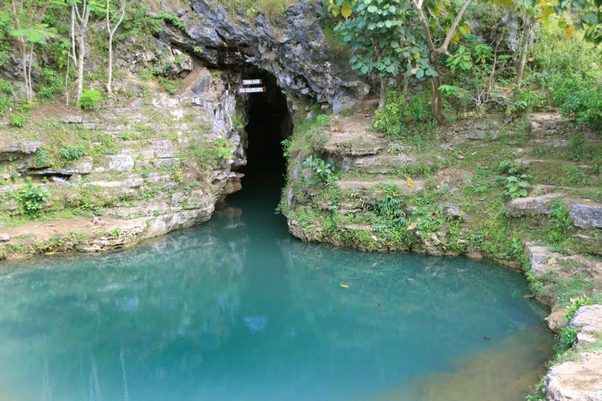 Pintu keluar Gua Pindul Cave Tubing