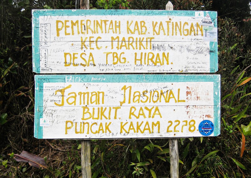 Puncak kakam, puncak tertinggi Gunung Bukit Raya