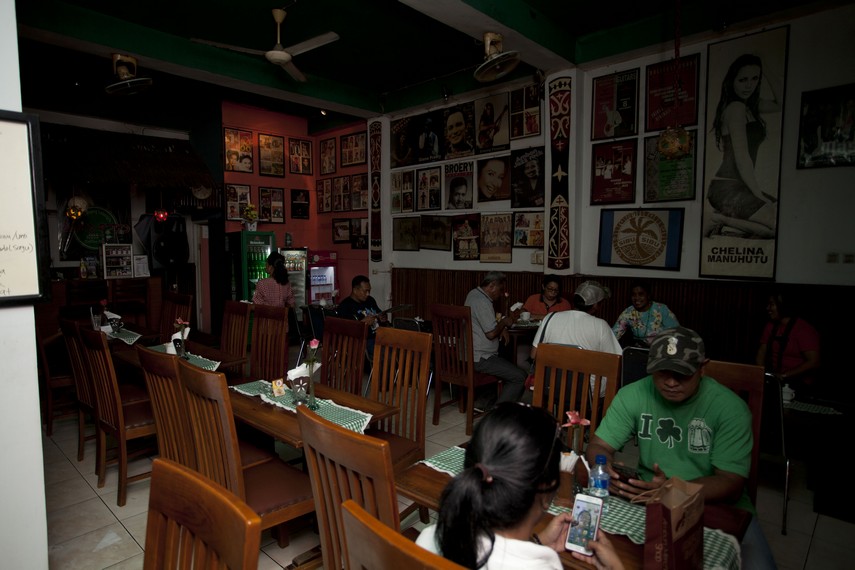 Situasi santai Kafe Sibu-Sibu