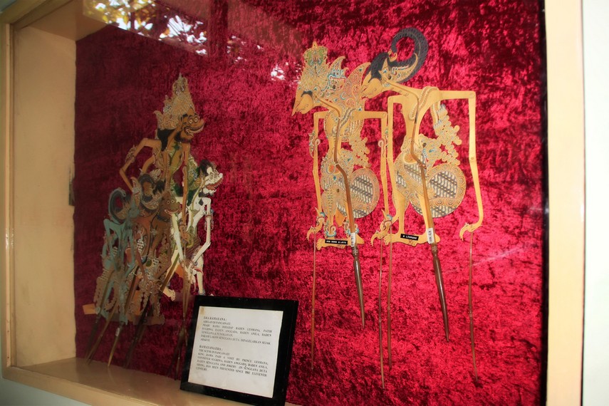 Wayang Kulit Ramayana yang sering digunakan media cerita di Museum Wayang Kekayon