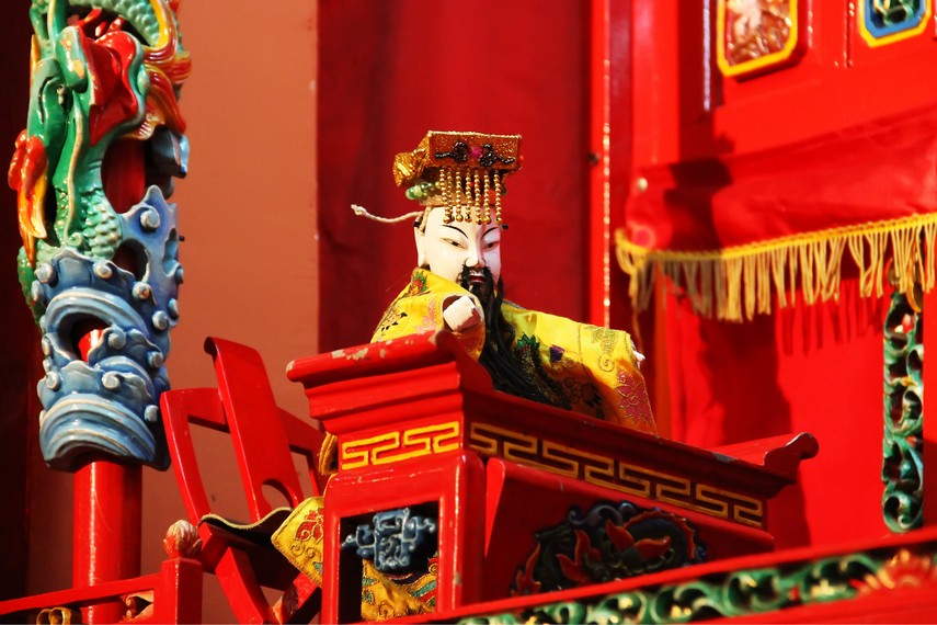 Wayang potehi merupakan seni pertunjukan boneka tradisional asal Cina Selatan