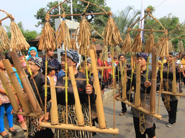 Angklung: Warisan Budaya Sunda yang Diakui UNESCO