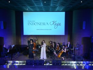 Gubahan Nusantara-Sumatera, Road to Classic Meet Jazz oleh Artidewi&Angela J. feat. Tohpati, Sabtu 19 April 2014 Pukul : 19.00