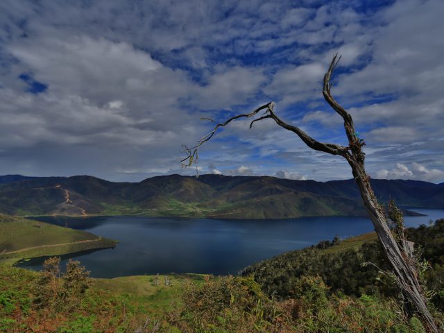 Pesona Danau Anggi, Kisah Cinta dan Misteri Alam Papua Barat