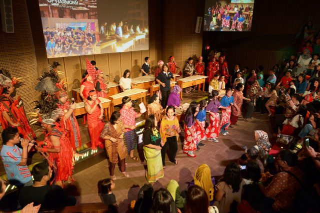 Kolintang: The Sound of Harmony Oleh Sanggar BAPONTAR, Sabtu 27 September 2014 Pukul : 15.00