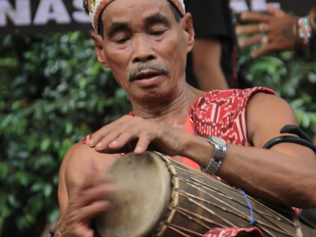 Gendang Beriak, Pertunjukan Gendang Khas Masyarakat Dayak