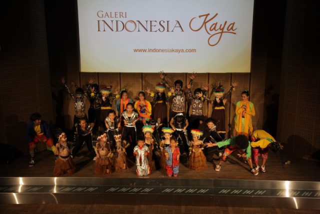Indonesian HipHop oleh Animal Pop Family, Sabtu 7 Desember 2013 pukul 15:00