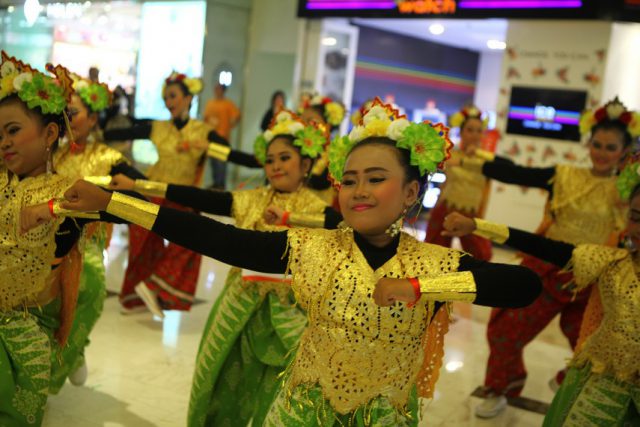 Indonesia Menari 2016, Minggu 20 November 2016 Pukul : 13.00