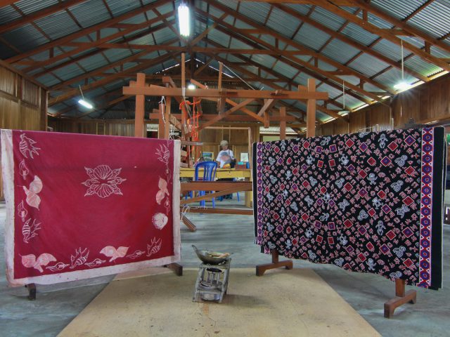 Pinawetengan, Kain Tenun yang Terinspirasi dari Guratan pada Batu