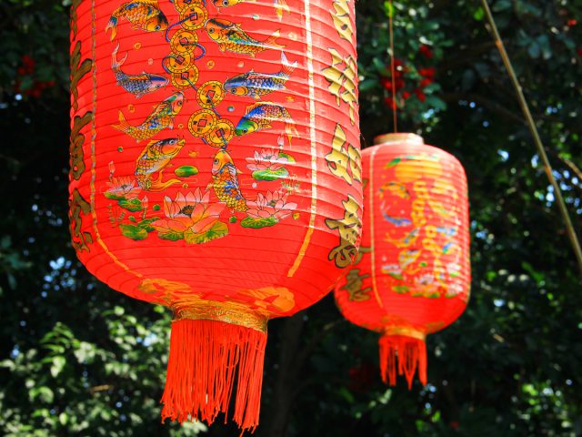 Memaknai Kebahagiaan dan Harapan melalui Lampion