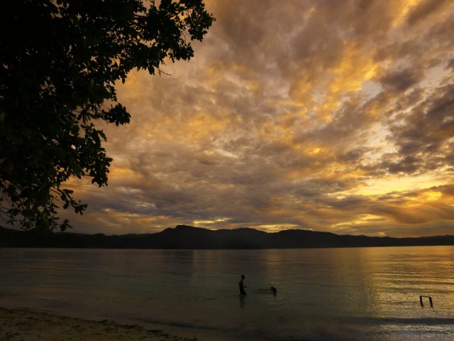 Pantai Harlem, Surga Tersembunyi di Alam Papua