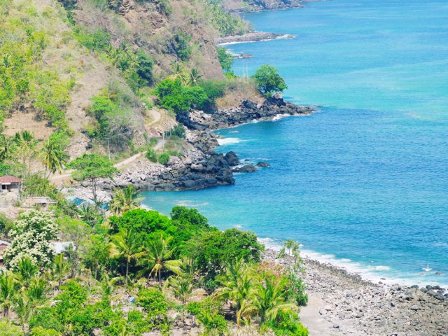 Mengintip Keunikan Pantai Mbu’u, di Nanganesa Ende