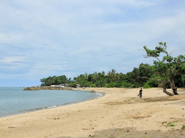 Pantai Teluk Uber, Pesona Pesisir Bangka yang Sarat Budaya