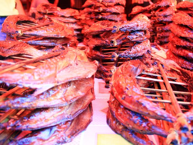 Berkeliling Melihat ‘Daging Tak Biasa’ di Pasar Tomohon