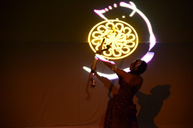Konser Batik Dewi Sekar Wungu Oleh Days Organiser, Sabtu 7 Mei 2016 Pukul : 15.00