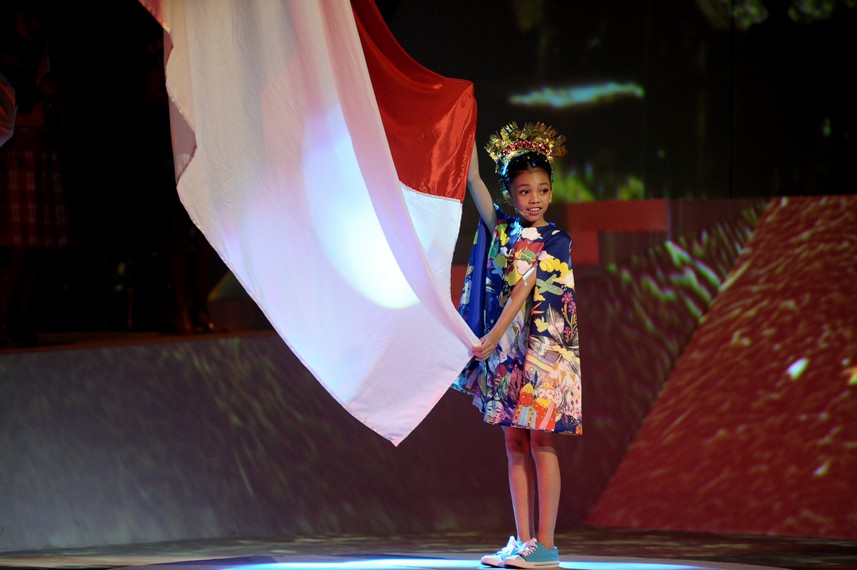 Sesi khusus Indonesia persembahan dari Naura di Konser Musikal Dongeng