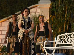 Pagelaran Teater Rakyat Misteri Sang Pangeran Persembahan Taman Indonesia Kaya dalam Pentas Budaya Perdana