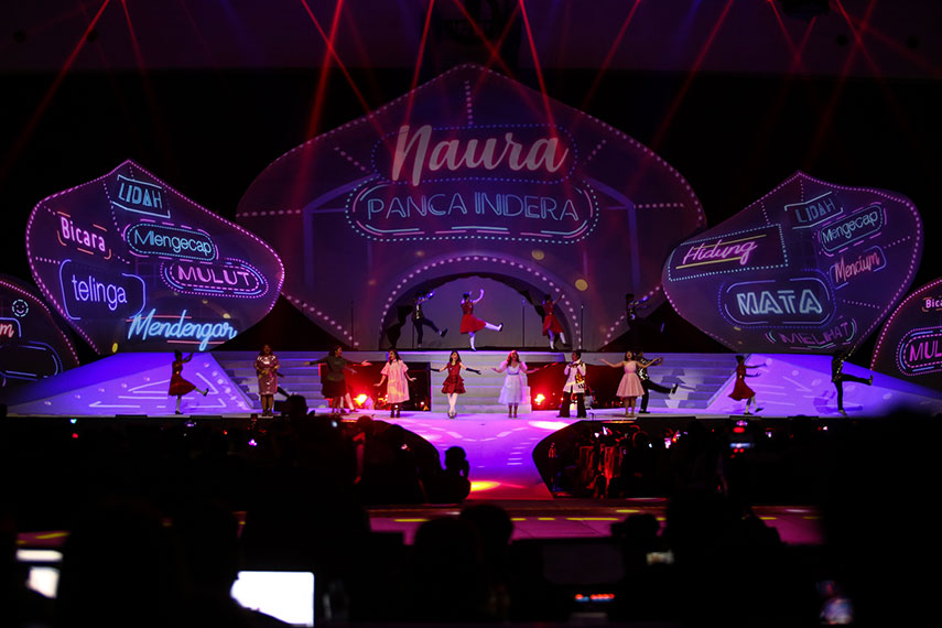 Pertunjukan Konser Dongeng 4 oleh Naura